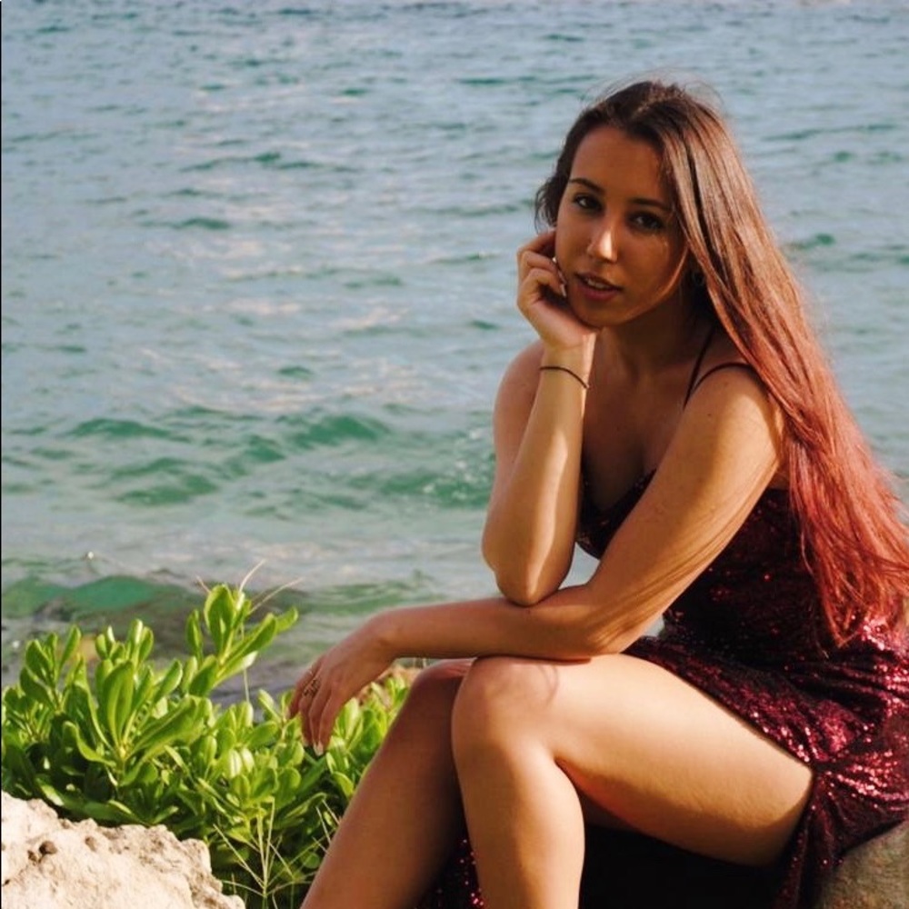 Meet your Posher, Daniela